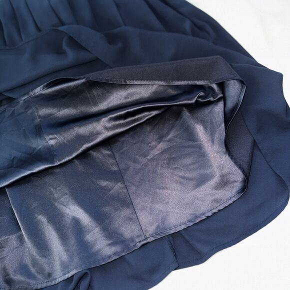 ModCloth Black Midi Skirt Chiffon 8 Pleated A‑Line Dark Academia Whimisigoth - Picture 8 of 11